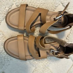 Women’s Sandals Size 8