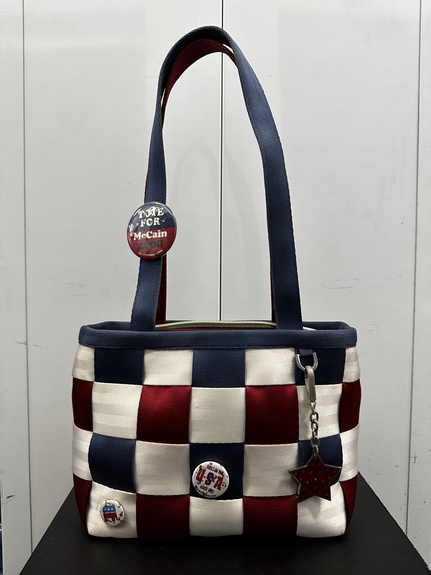 Harvey’s Seatbelt Bags