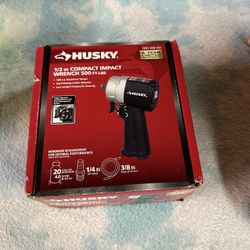 Compact Impact Wrench