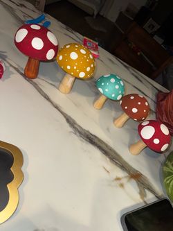 Alice in wonderland birthday theme items