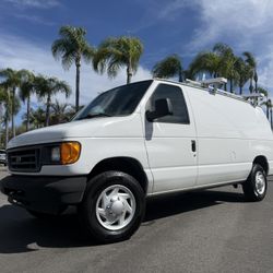 Beautiful Ford E150 _ Work Van!!! 