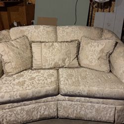 Leaving Room Coach Set For Sale