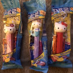 Hello kitty Pez Candy and Dispenser