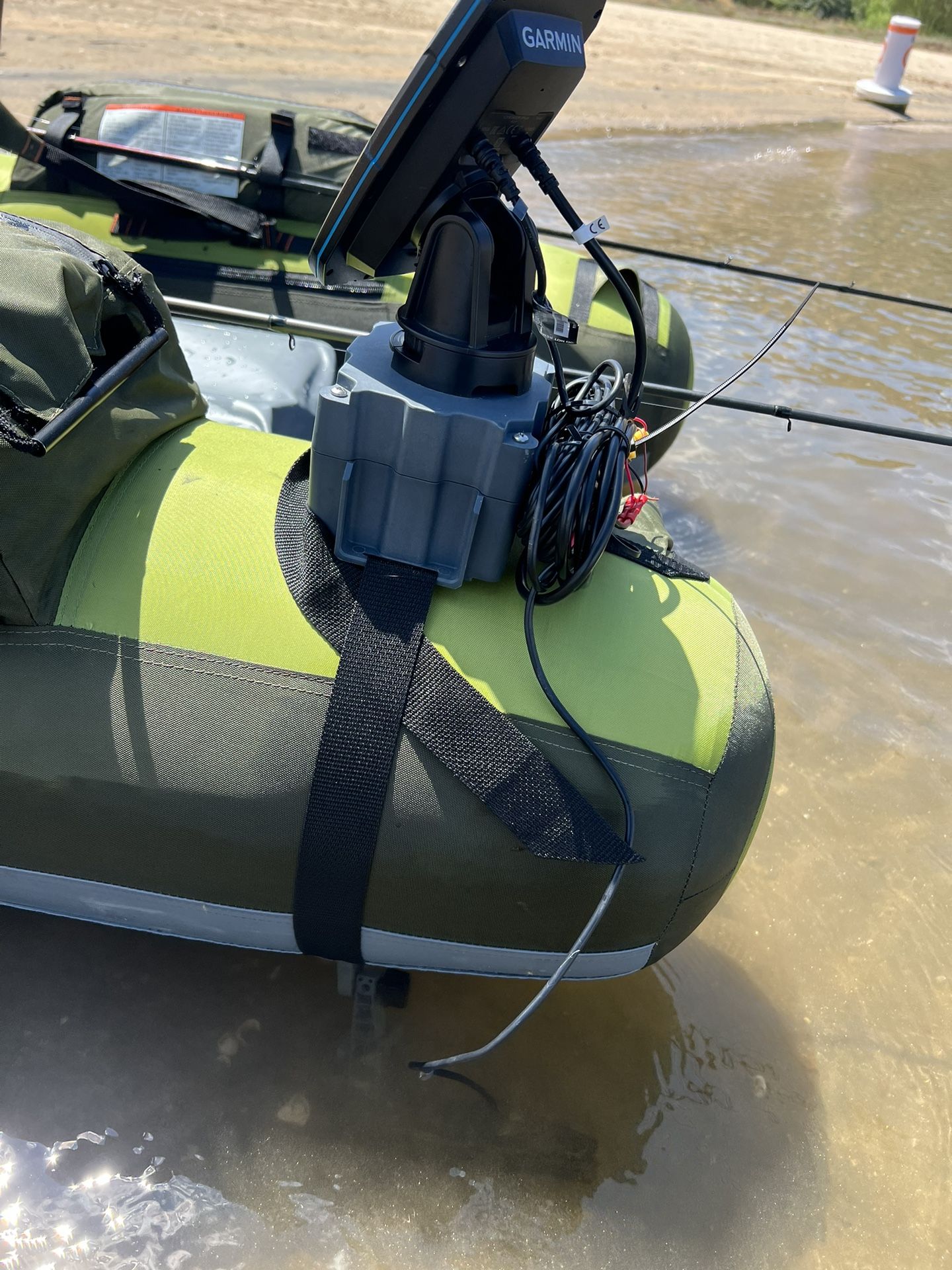 Float Tube Fish Finder W/ Mount And Battery for Sale in Menifee, CA -  OfferUp