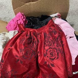 Fancy dresses 2-4 years old / 5$ each
