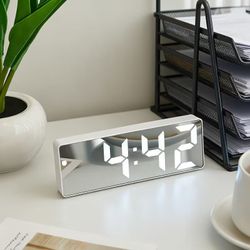 [NEW] LED Alarm Clock