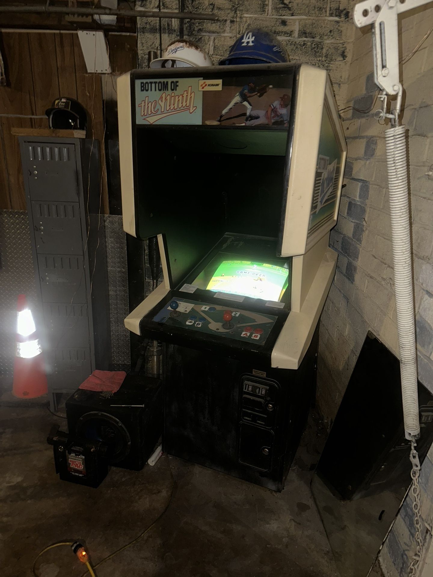 Bottom Of The 9th Full Size arcade Game