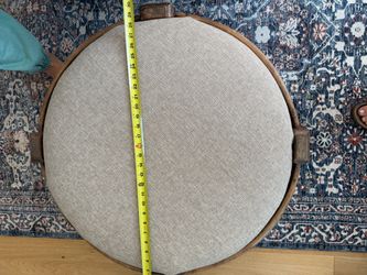 Upscale round foot of Ottoman