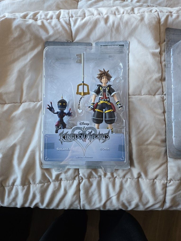 Kingdom Hearts Action Figures: Solider And Sora