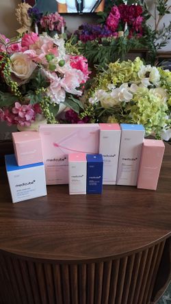 Medicube Glass Glow Skin Care 8 Piece Set Brand New Skincare