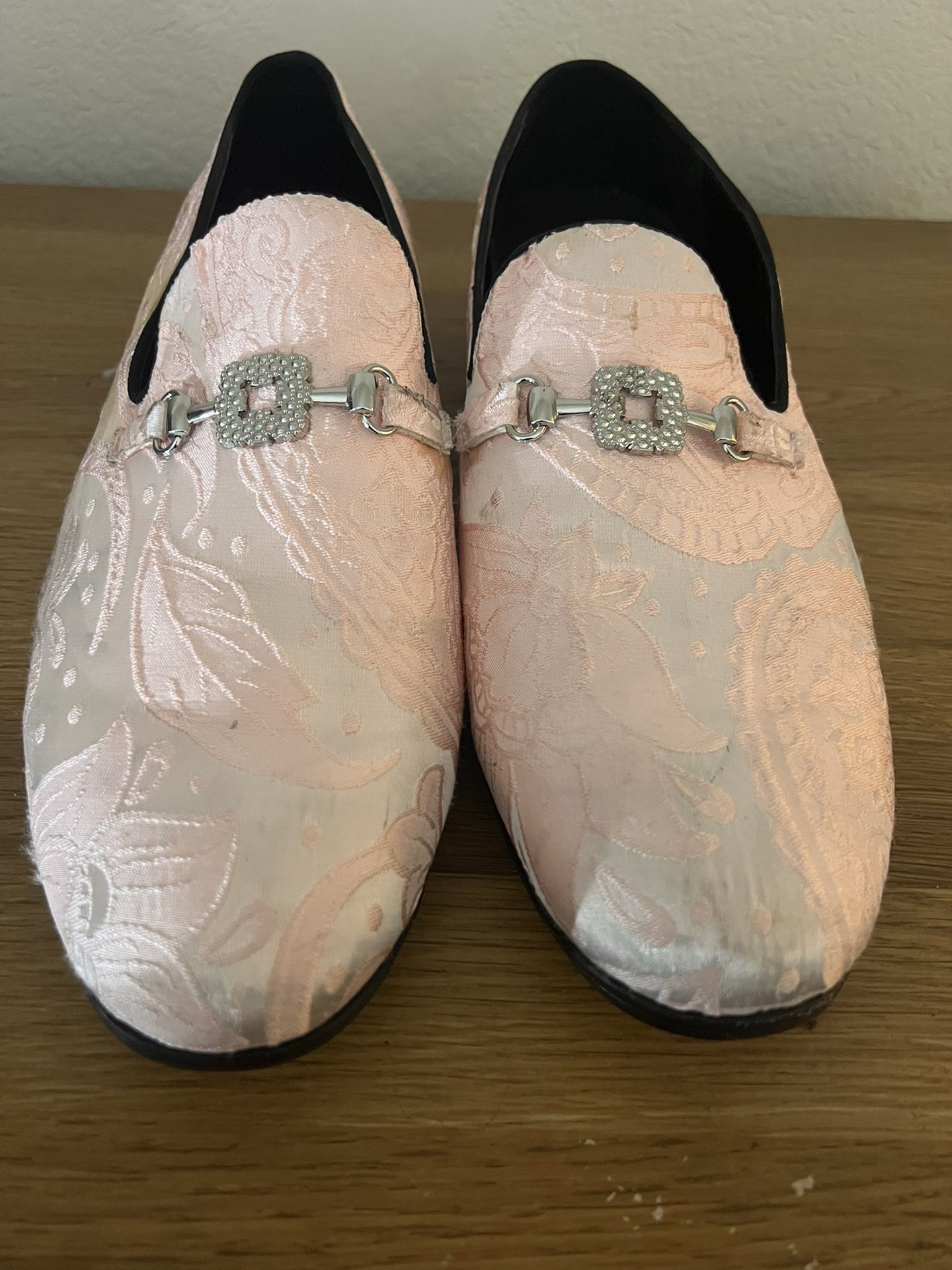 Men’s Pink Dress Shoes