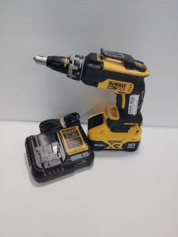 DeWalt screw gun