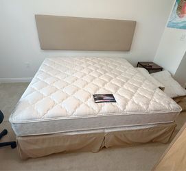 Matress & Boxspring Only King Size Beauty Rest Royalty Ulta Matress and Boxspring