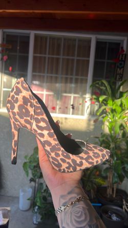 Leopard Guess heels