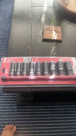 Milwaukee sockets