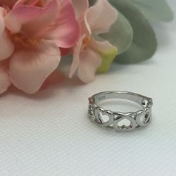 Row of Hearts Ring | Size 8