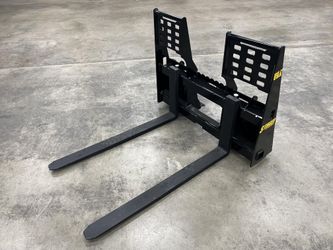 Stinger Attachments Heavy Duty Pallet Forks (5500#-48")