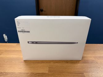 MacBook Air 13 Inch 8 Core M1 **Only $499