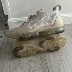 Nike Air Vapormax Men’s 10, Women’s 11.5 