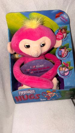 Fingerlings Hugs Bella Plush Monkey - Pink