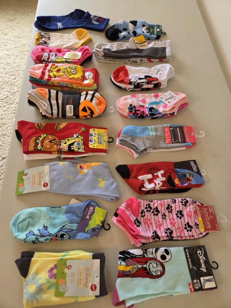 SpongeBob, Disney Elmo Stitch Simpsons Halloween Nightmare Before Christmas SOCKS