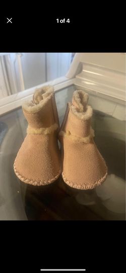 Ugg boots baby size 0/1