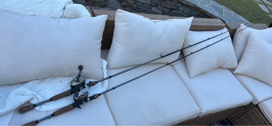 TWO (2) QUANTUM Baitcasting Reels with OZARK TRAIL 6'8" & 7'0" Rods