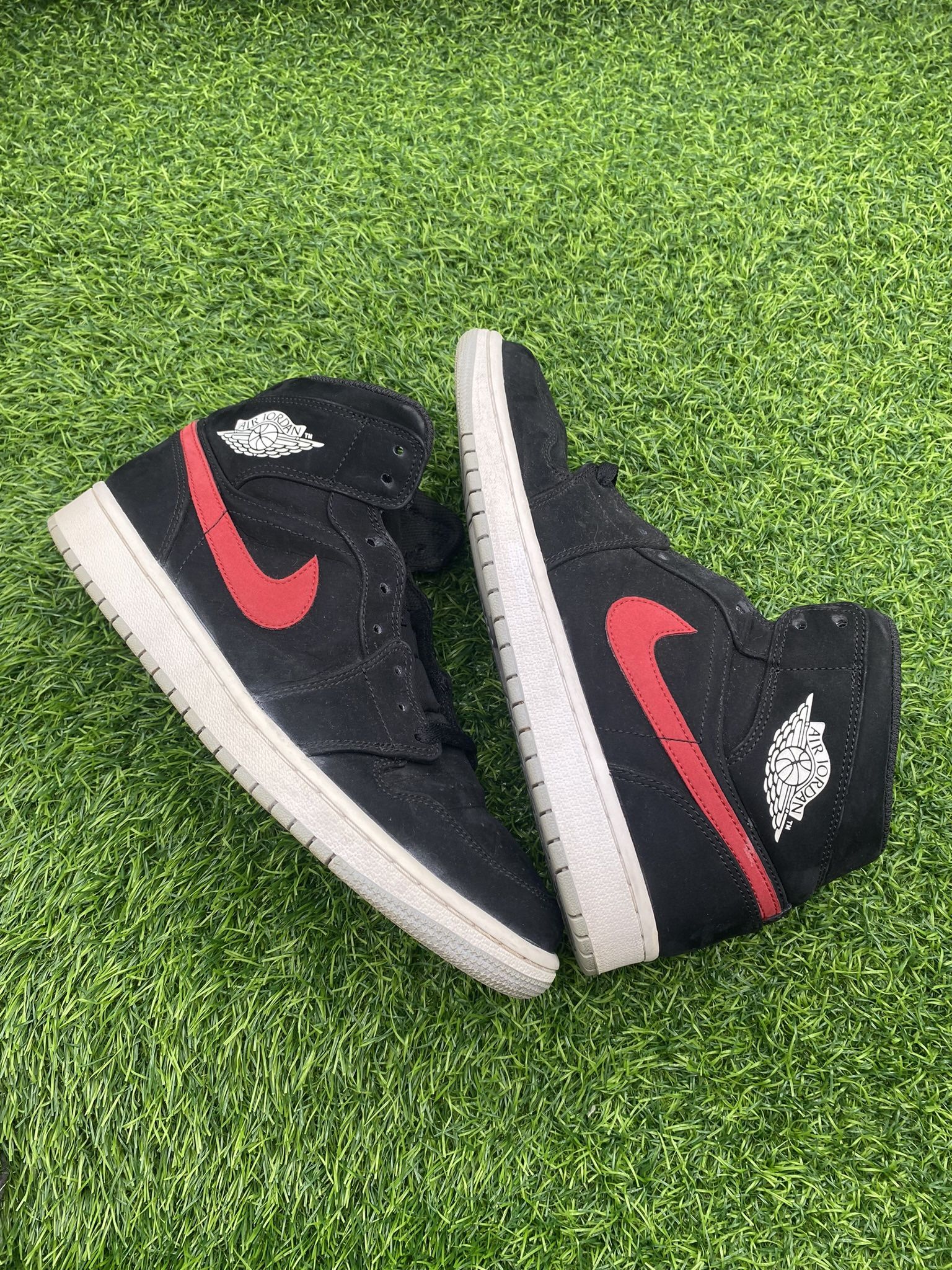 Jordan 1 Red Black Blue Size 9M