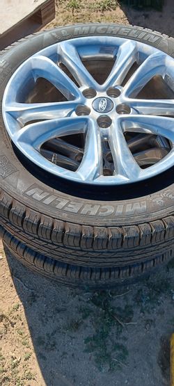 Tire llantas rin 18 nuevas ford