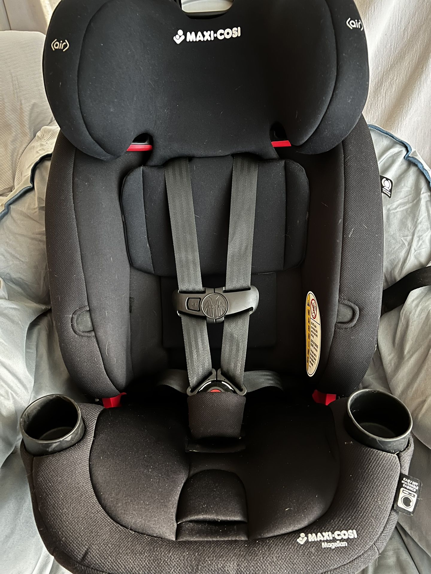 Maxi-Cosi Magellan Liftfit All-In-One Car seat 