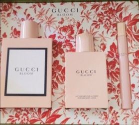 GUCCI BLOOM PARFUM
