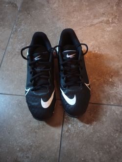 Nike Diamond women's Softball Cleats Black and White