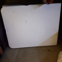 Folding Tables 