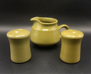 VTG SET Franciscan Pebble Beach Green Earthenware Creamer, Salt & Pepper Shakers W/Original Stoppers