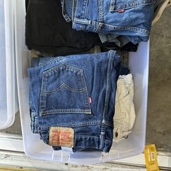 Men’s cargo shorts and Levi’s