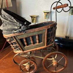 Antique Wicker Baby Doll Pram Carriage Buggy Stroller Home Decor