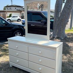 Drawer With Mirror