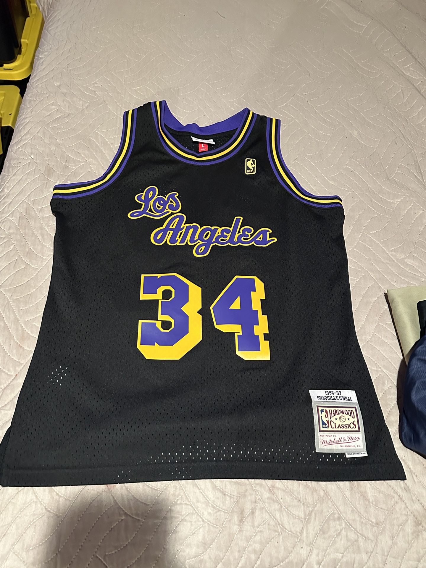Lakers Jersey Size L