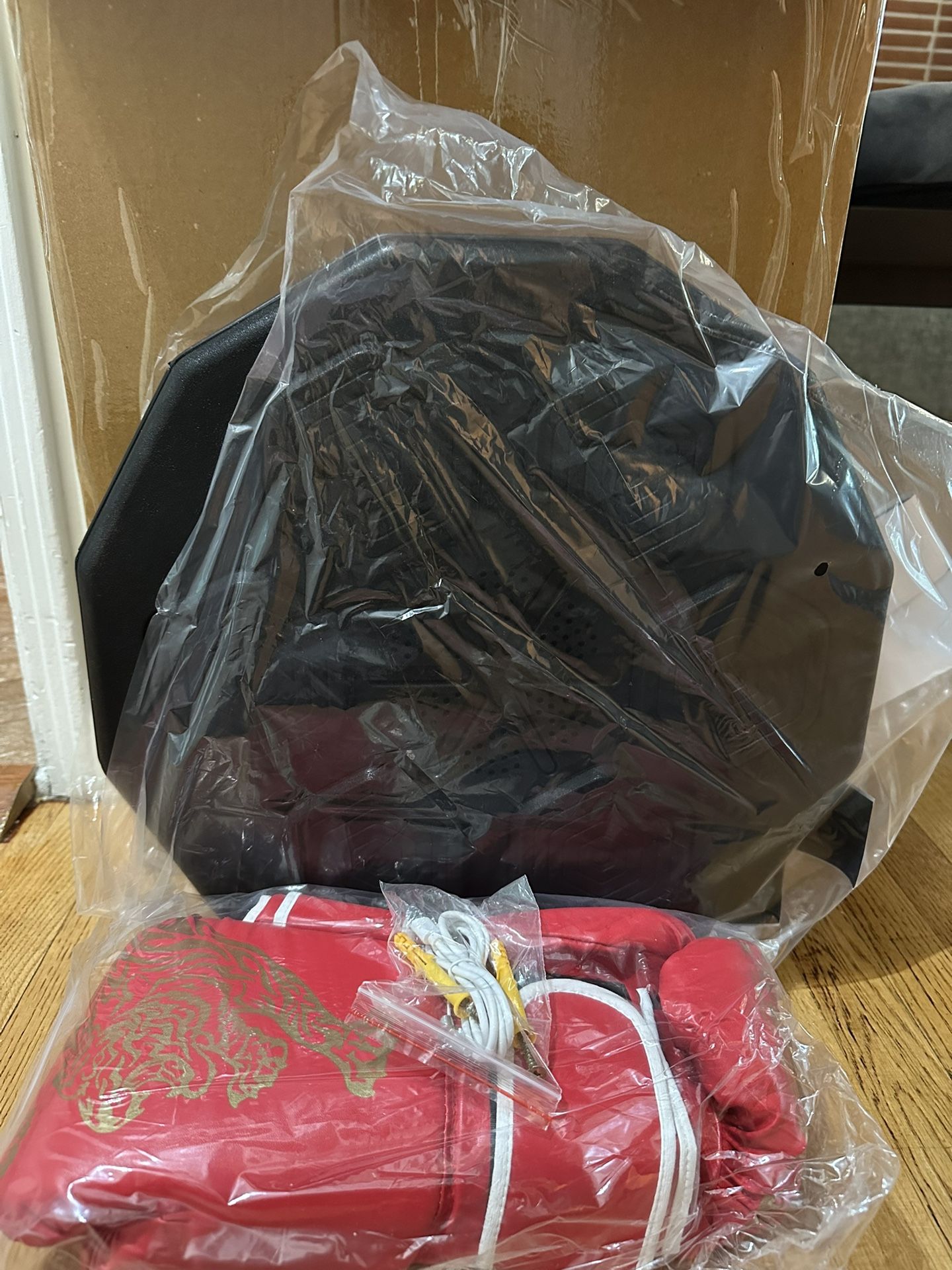 Wall Mount Boxing Target With Gloves