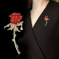 Brand New Exquisite Sparkling Rhinestone Rose Design Brooch Pin