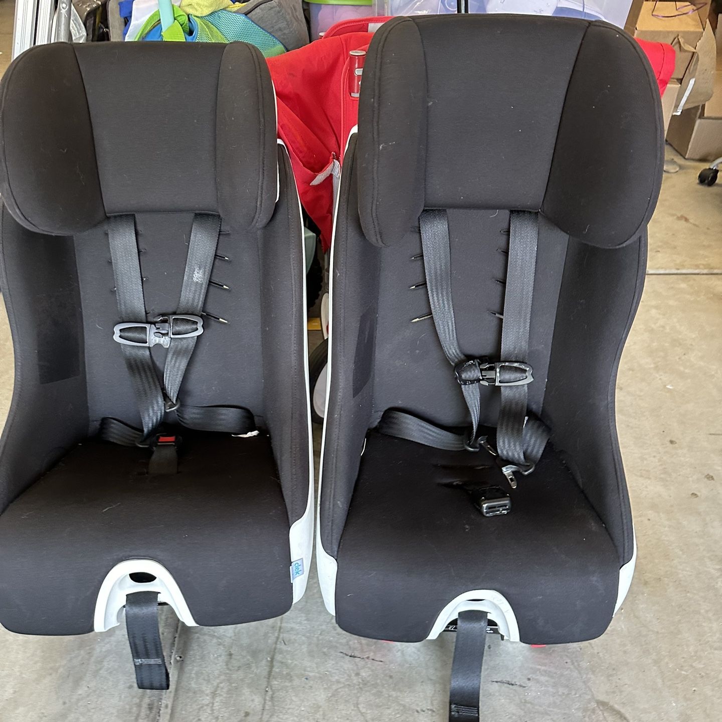 Clek Foonf Convertible Car Seat 