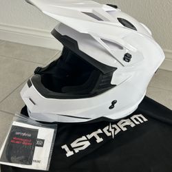 Brand New Dirt Bike Helmet- Size L