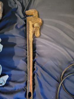 24" Heavy Duty Pipe Wrench