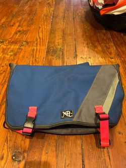 Norman Porter Co. Handmade Waxed Canvas Messenger Bag — Kutztown, PA