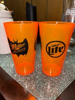 Plastic Miller Light Halloween Pint Cups