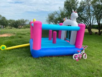 Kid bounce house