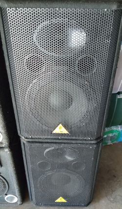 Behringer professional DJ speakers passive 600 watts