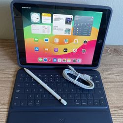 Apple iPad 7th Generation 128GB With Logitech Keyboard and Pencil 