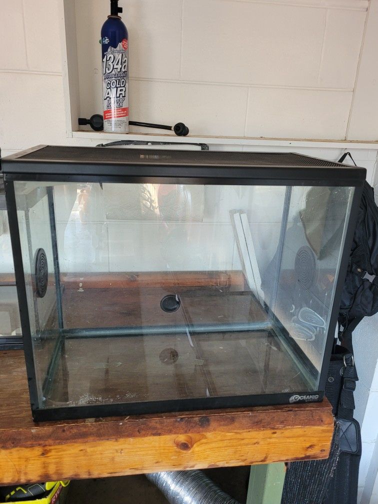 Oceanic System Ventilated Tank