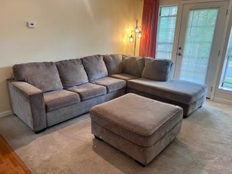 Grey 2-Piece Sectional with Chaise & Ottoman - OBO